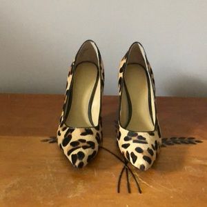 Nine West leopard pumps